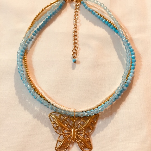 GIRL'S NECKLACE WITH A FILIGREE BUTTERFLY PENDANT - Picture 1 of 3